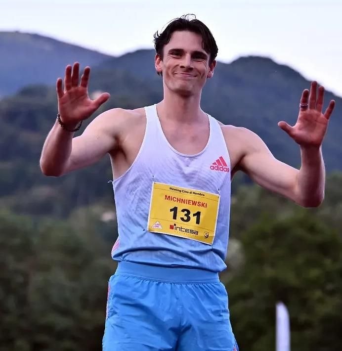 Olgierd Michniewski — 12x National Medalist Hurdler